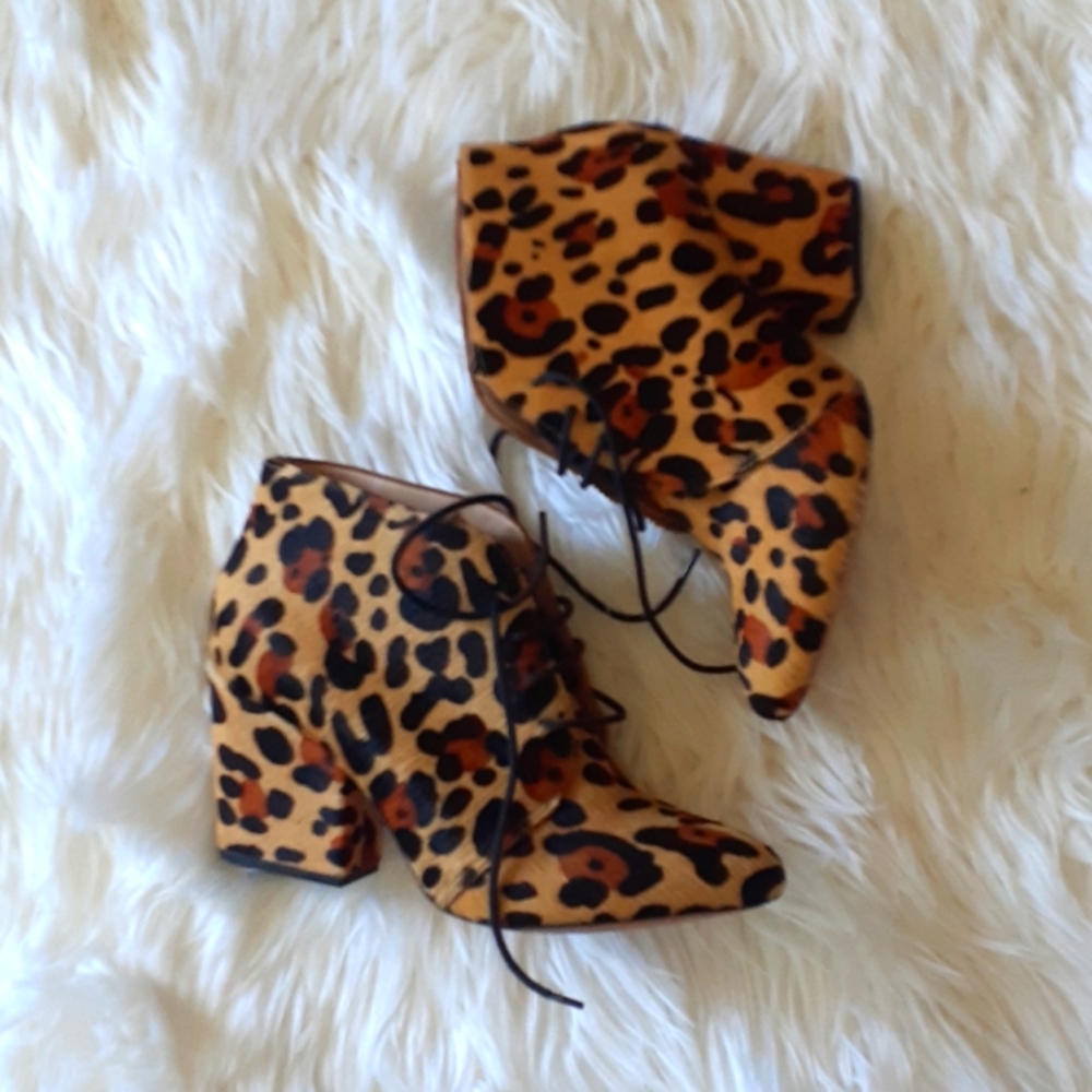 Kate Spade Leopard Calf Hair Roger Lace Up Booties Size 6.5